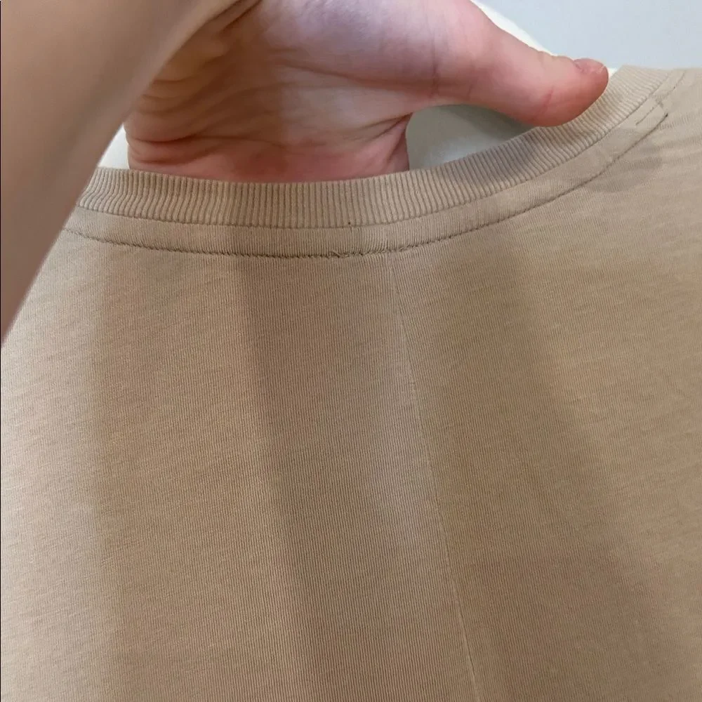 Lululemon women’s tan ever ready long sleeve crew neck light‎ shirt/top